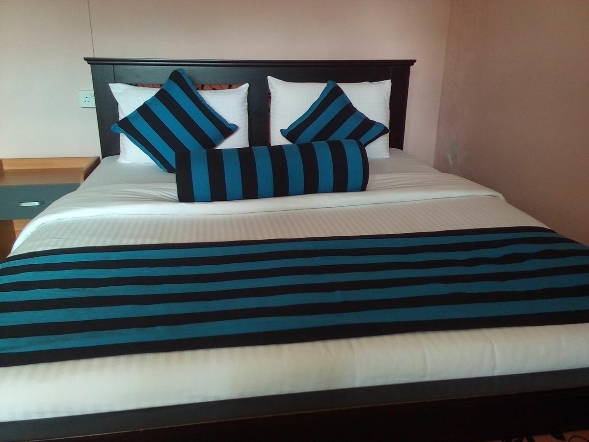 Blue Ribbon Homestay เอลลา ภายนอก รูปภาพ